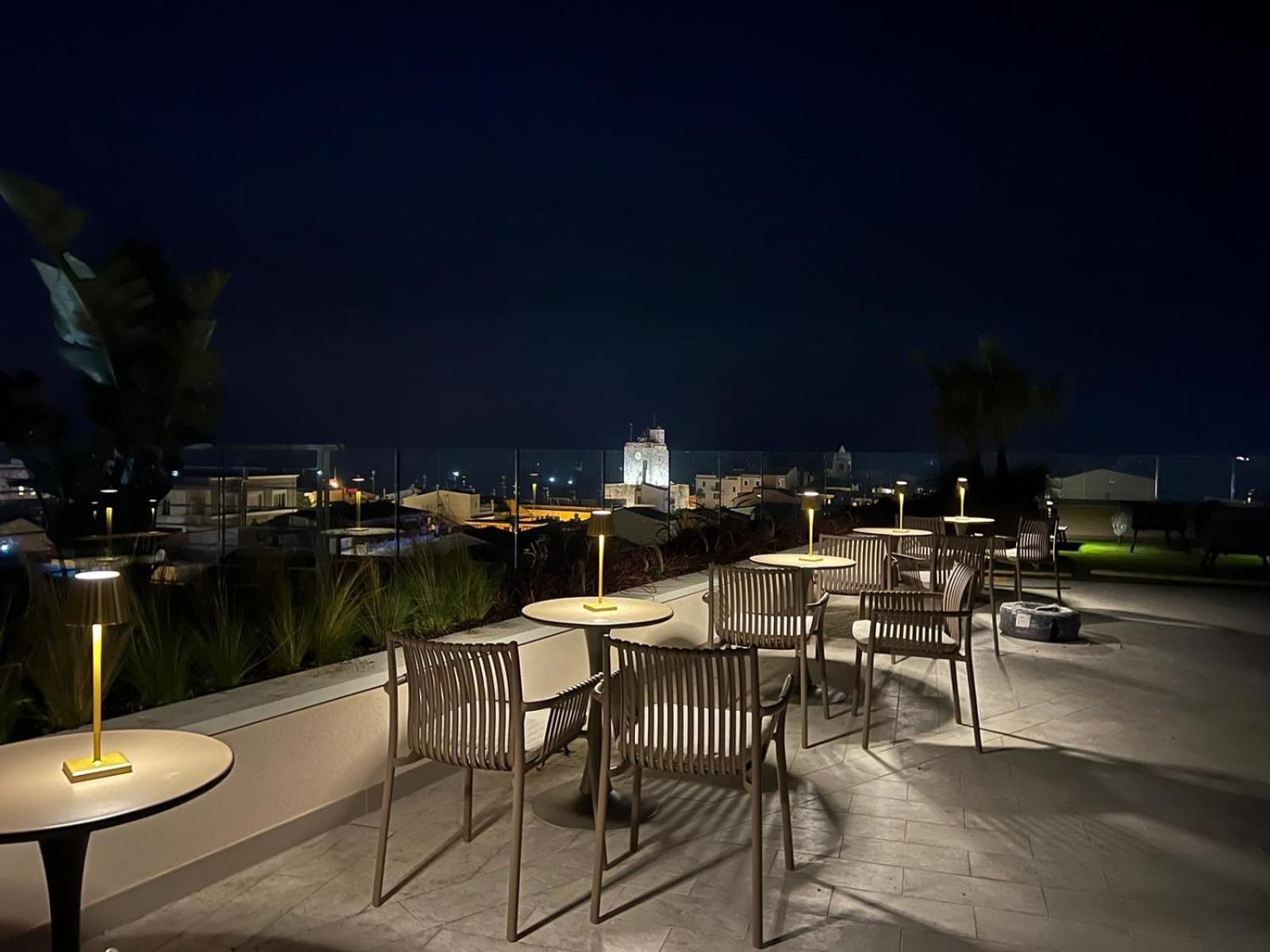 טרמולי Lumia Hotel מראה חיצוני תמונה
